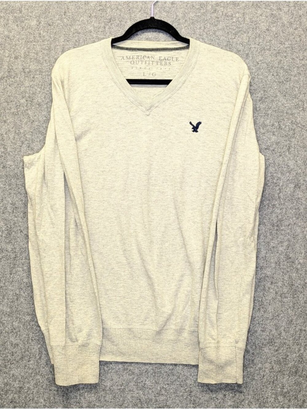 American Eagle Mens Large V-Neck Sweater Oatmeal Beige Cotton Knit Pullover